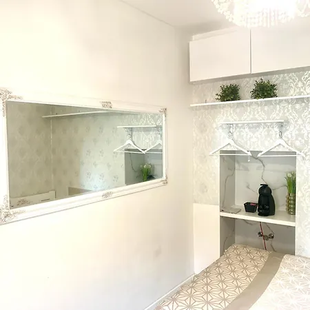 Appartement Pokoj Se Sprchovym Koutem A Toaletou *